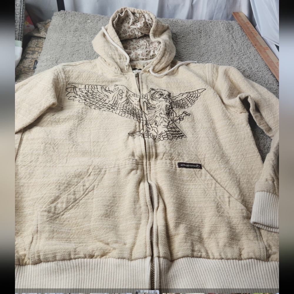 Unisex Cream Front Zip-Up Hoodie With Owl Graphic On Front - Grn Apple Tree - M